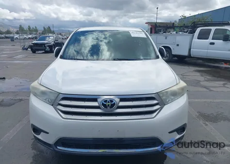 2013 Toyota Highlander z USA, uszkodzony, nr VIN 5TDZA3EH7DS031642